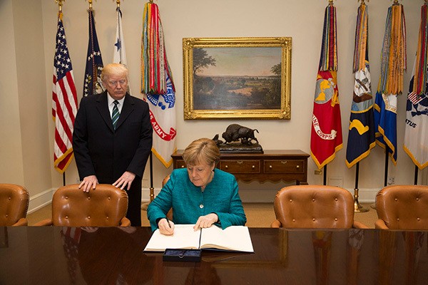 Donald Trump i Angela Merkel