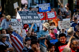 Tysiące ludzi na ulicach. Amerykanie protestują przeciwko wpływom miliarderów