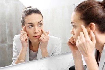 Heves szívdobogást érez és látásgondjai vannak? Ez jelzi, ha hormonális a baj
