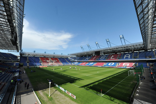 Zawaliła się część zadaszenia jednej z trybun stadionu Wisły Kraków