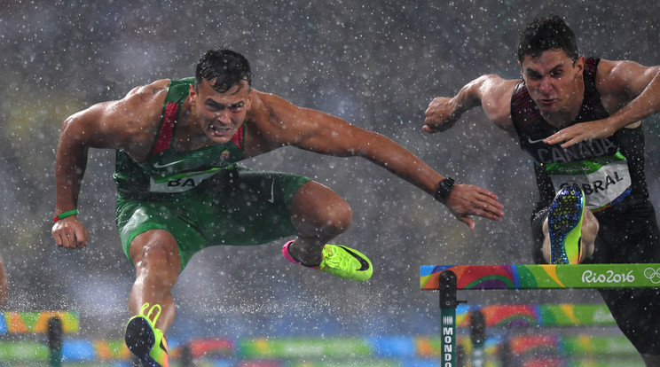 Baji második lett futamában az esőt is leküzdve / Fotó: AFP