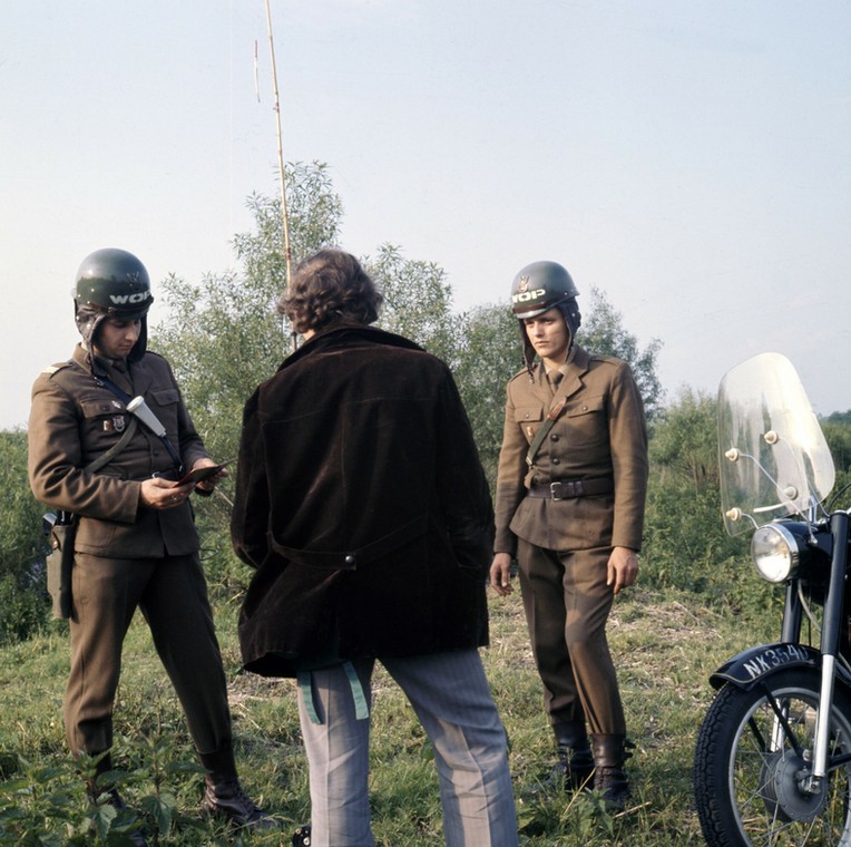 Żołnierze Wojsk Ochrony Pogranicza na zachodniej granicy Polski, lata 70. XX w.