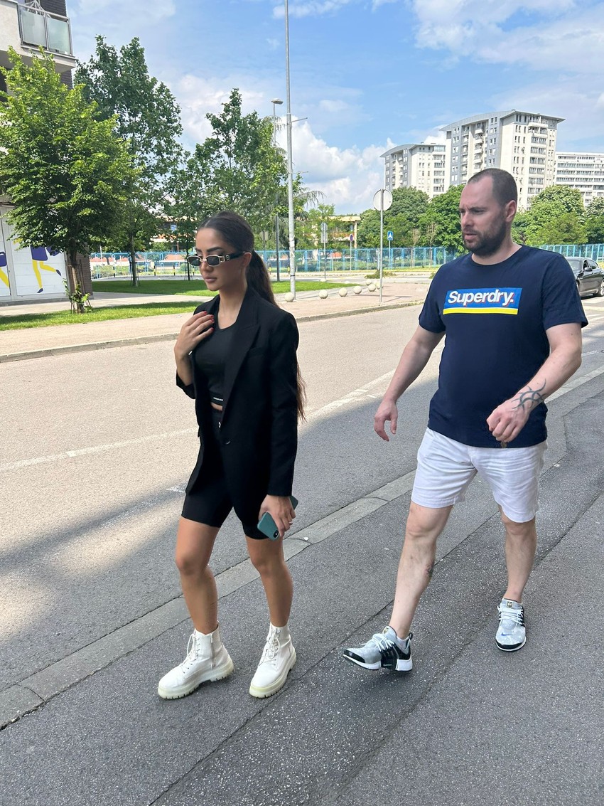 Anđela i Zvezdan izašli iz stana