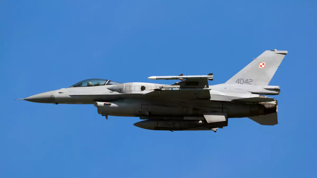 F-16