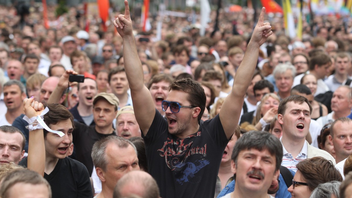 Ponad 30 tys. osób wyszło we wtorek na ulice Moskwy, aby po raz kolejny zażądać odejścia Władimira Putina z Kremla. Manifestacja odbywa się za zgodą władz stolicy Rosji.