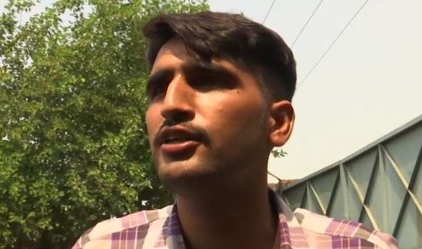 Ali Raza, Mubinov kolega