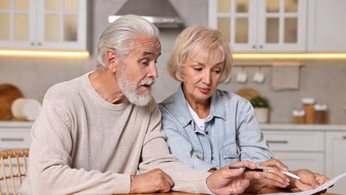 zus przekazał ważny komunikat! emerytury czerwcowe zostaną przeliczone automatycznie