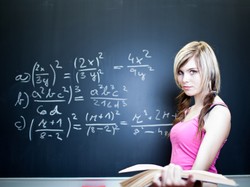 Bunt w szkołach. Fizycy dołączają do protestów historyków