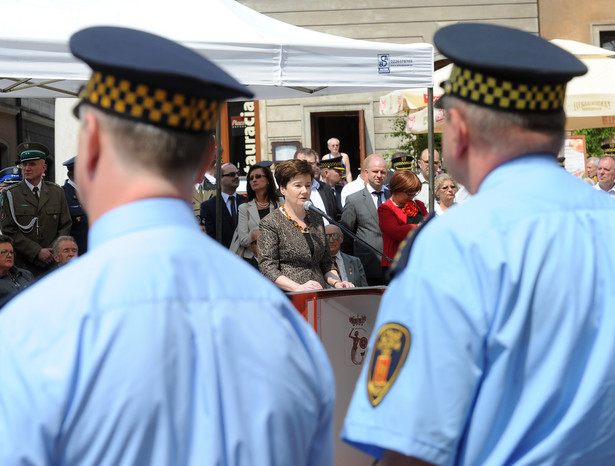 Straż miejska wspiera Gronkiewicz-Waltz? Zawiadomienie do prokuratury