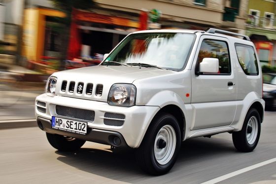 Suzuki Jimny 1.3 Comfort: auto terenowe, 1,3 l benzyna (86 KM), droga hamowania w teście: 48,3 metrów.