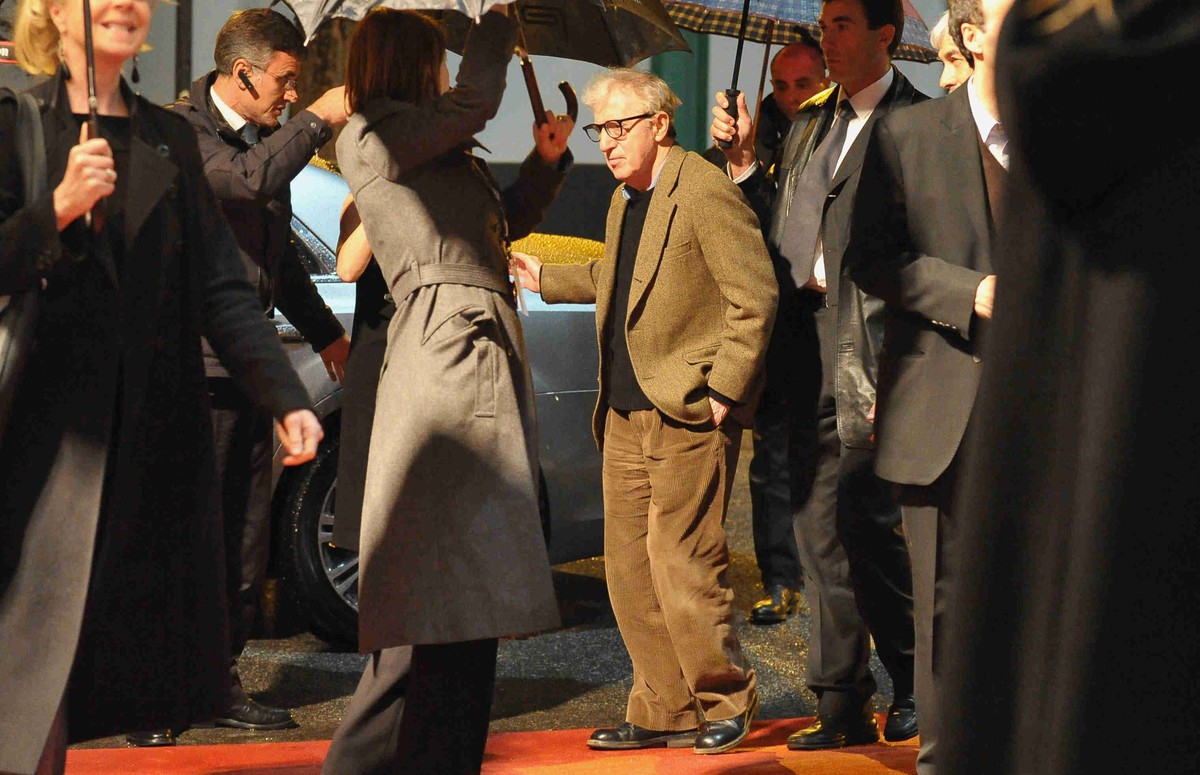 Woody Allen lubi być sławny, choć "to odrażające"