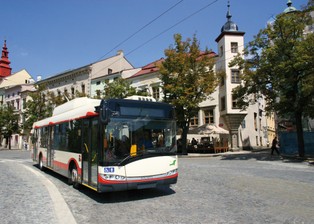 Trolejbus Solarisa weźmie udział w testach tzw. drogi elektrycznej