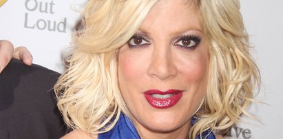 Co się dzieje z gwiazdą "Beverly Hills 90210"?! Dla wielu to szok! Tori Spelling "zafundowała" pięciorgu dzieci takie życie...