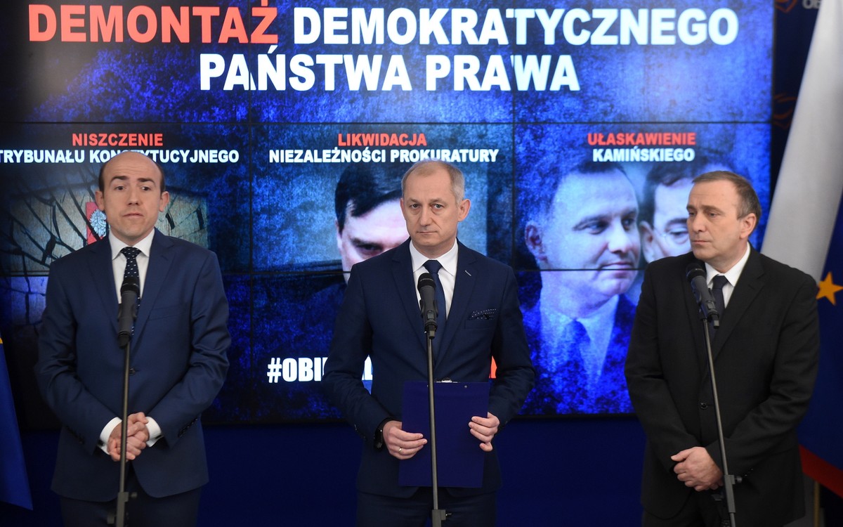 100 dni rządów Szydło- konferencja zorganizowana przez PO