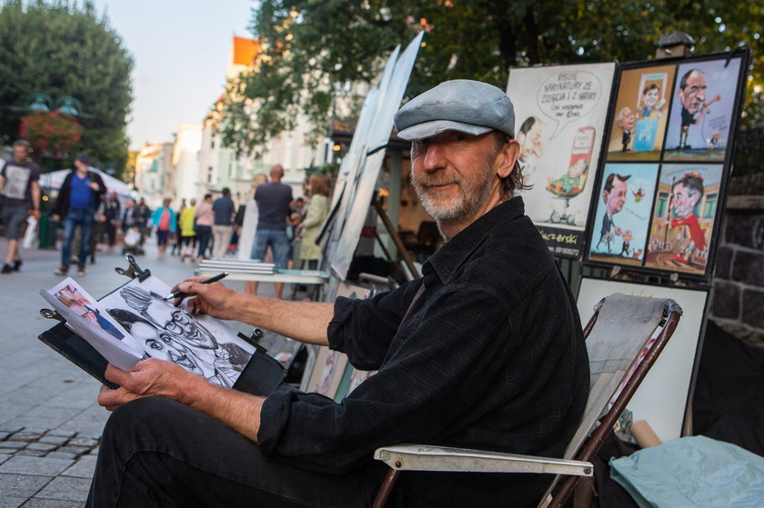 Pieniądze leżą na ulicy, czyli jak zarabiają uliczni artyści