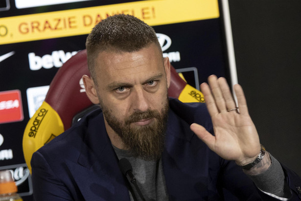 Daniele De Rossi po 18 latach odchodzi z Romy, ale nie kończy kariery