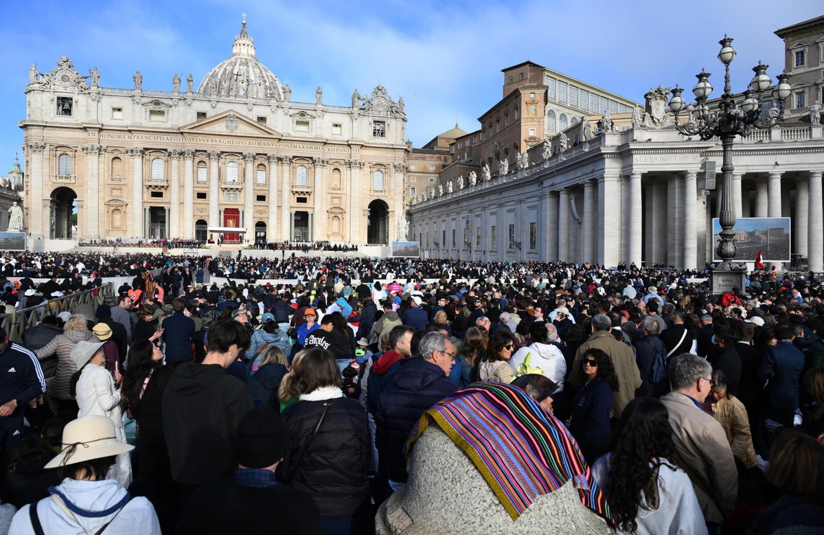Pogrzeb papieża Franciszka to jedna z największych ceremonii w historii. Przyjedzie tu pół świata