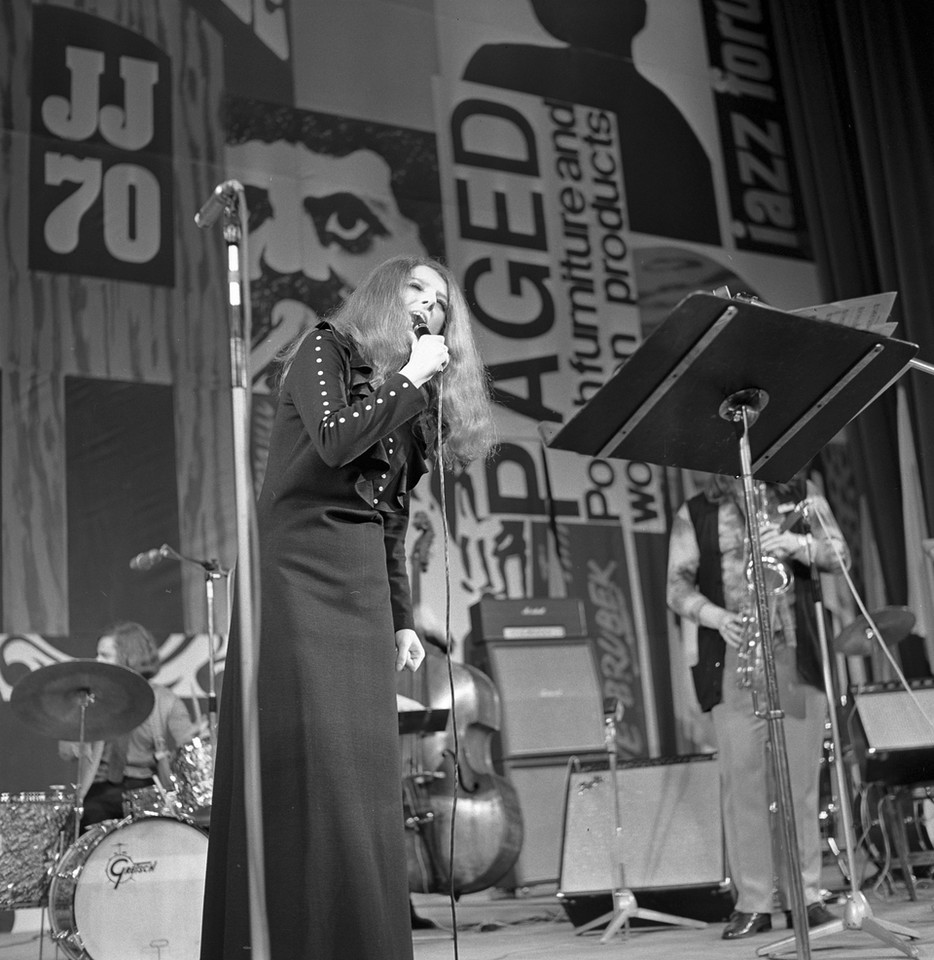 Nagła cisza orkiestry podczas występu Urszuli Dudziak (1963)