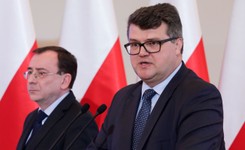 Agent szantażował CBA w sprawie seksafery? Wojciech J. zaprzecza i podważa słowa Wąsika