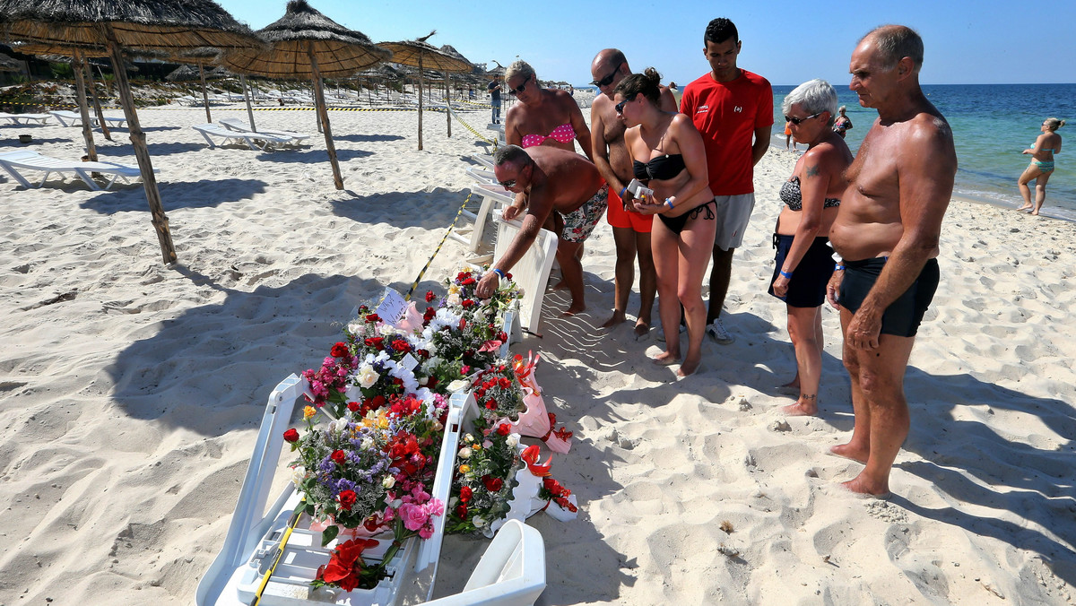 Do 15 wzrosła liczba obywateli W. Brytanii, którzy zginęli zamachu terrorystycznym w kurorcie Susa w Tunezji - poinformowało w sobotę MSZ w Londynie. Przedstawiciel ministerstwa Tobias Elwood przyznał, że liczba ta może jeszcze wzrosnąć.