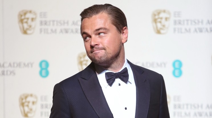 Leonardo DiCaprio Londonból is elhozott egy szobrot /fotó: MTI