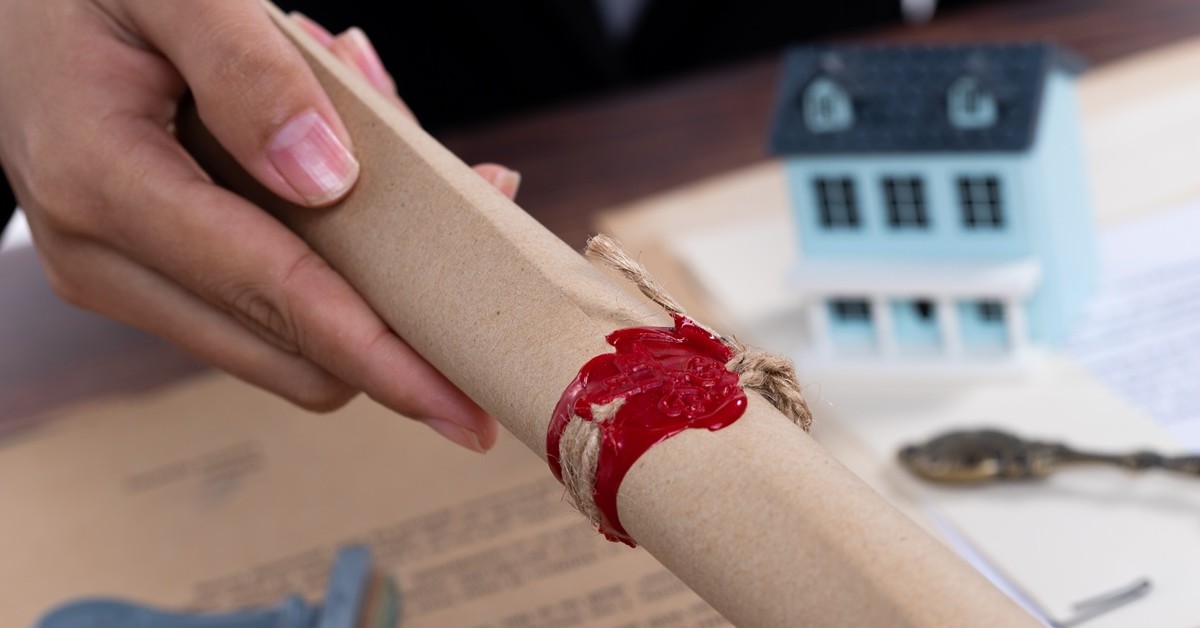 Darowizna, testament czy umowa dożywocia? Sprawdź, jak najlepiej i najbezpieczniej przekazać majątek