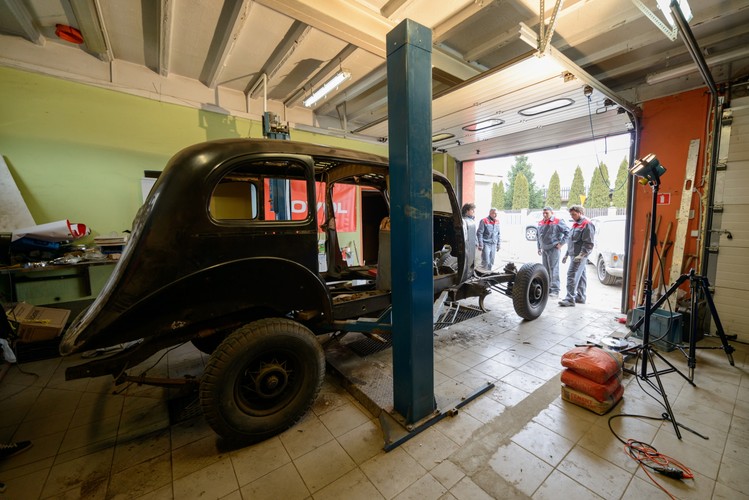 Cadillac kupiony dla Marszałka Józefa Piłsudskiego jest odnawiany w Poznaniu