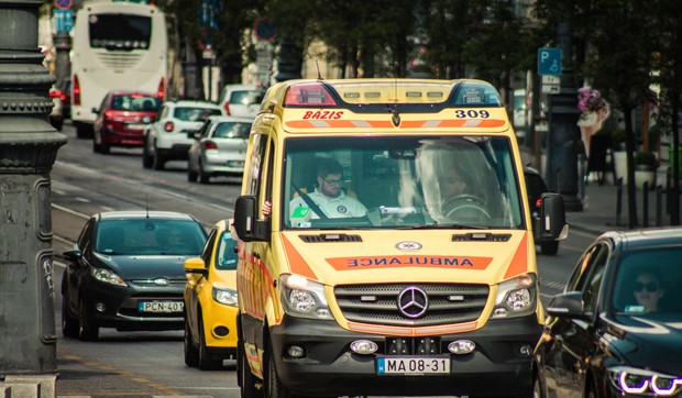 mađarska hitna pomoć