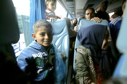 Australia przyjmie wybranych uchodźców i rozpocznie naloty na Syrię