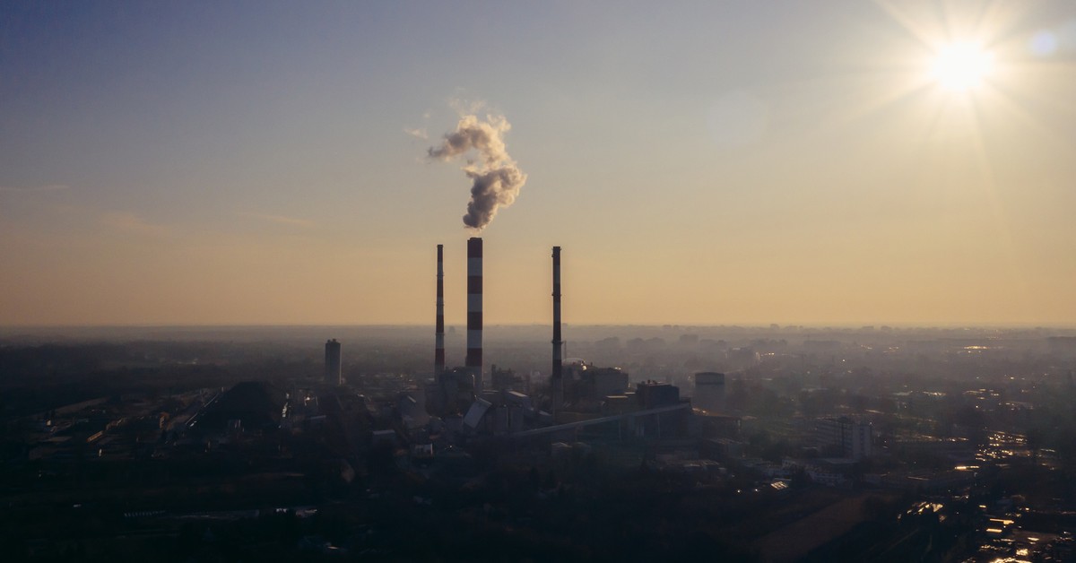Transformację ciepłownictwa w KPEiK czeka korekta? Minister Energii chce zwiększyć rolę biomasy