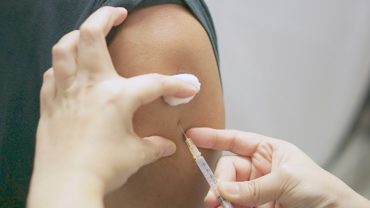Poznań: bezpłatne szczepienia przeciw grypie dla seniorów