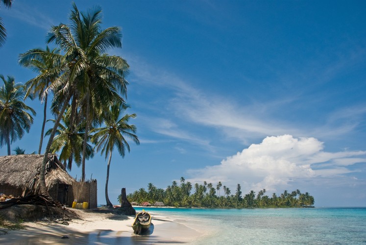 4. miejsce: Panama – tej środkowoamerykański kraj słynie przede wszystkich z Kanału Panamskiego, który skraca morską podróż pomiędzy Atlantykiem i Oceanem Spokojnym. Jednak wszyscy ci, którzy zdecydują się odwiedzić Panamę zostaną nagrodzeni rajskimi plażami, bujnym lasem deszczowym oraz niezwykłą stolicą kraju, wybudowaną w kolonialnym stylu.