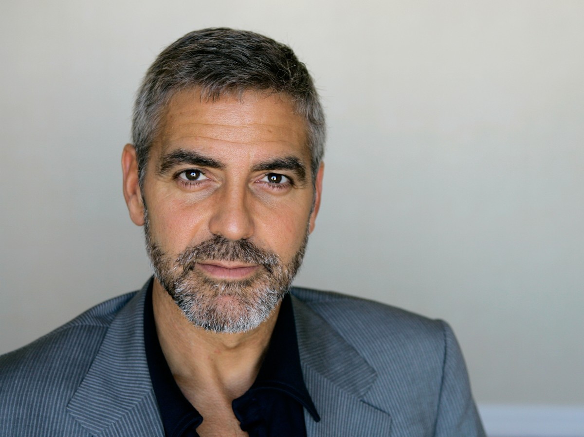 George Clooney na tropie potwora