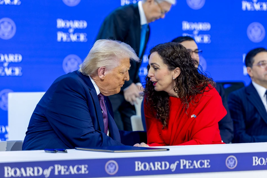 Donald Tramp, Vjosa Osmani