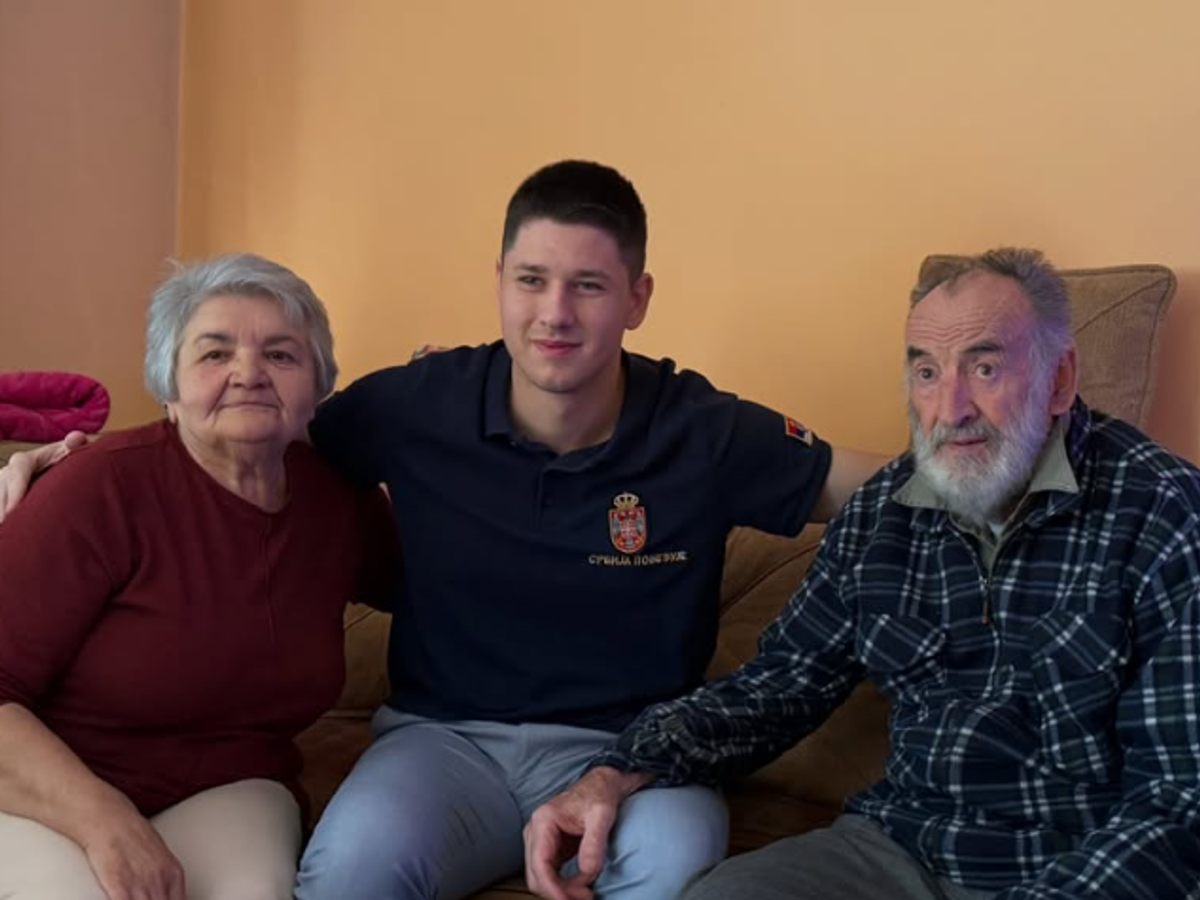 Roditelji uz SNS, ćerka na "Studentskoj listi", Pavlović: "Poštujemo pravo svakoga na sopstveni izbor"