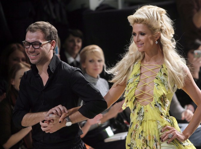 Paris Hilton w roli modelki na pokazie kolekcji Andre Tan