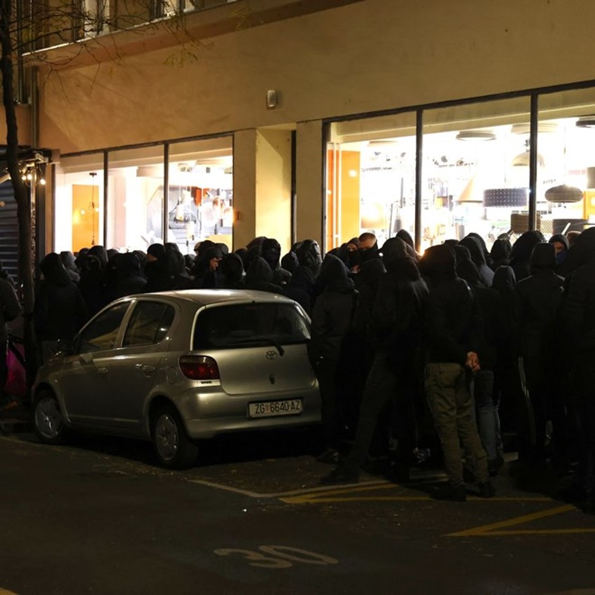 Maskirani huligani u Zagrebu