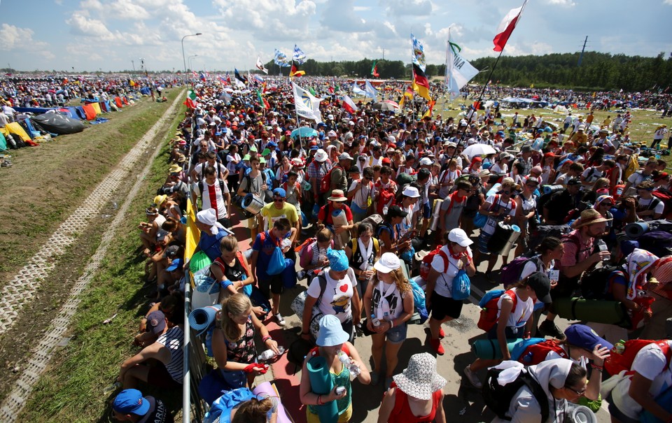 BRZEGI ŚDM 2016 PAPIEŻ FRANCISZEK MSZA POSŁANIA (pielgrzymi)