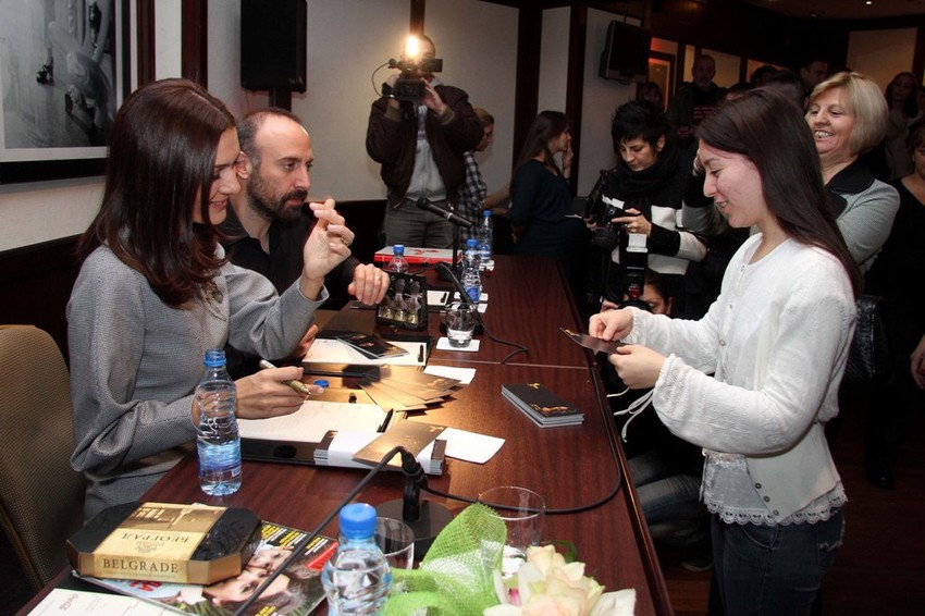 Berguzar Korel i Halit Ergenc juče su se družili sa vernim fanovima