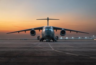 Polska kupi samoloty od Brazylijczyków? KC-390 Embraer wkracza do gry!
