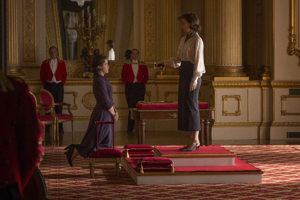 68. rocznica koronacji Elżbiety II  (na zdjęciu: Claire Foy i Vanessa Kirby jako Elżbieta II i księżniczka Małgorzata w serialu "The Crown" Netfliksa)