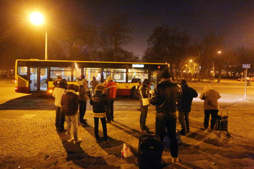 W Łodzi jeździ atobus z pomocą dla bezdomnych