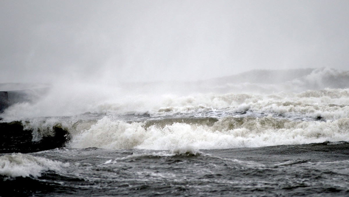 Ostrzeżenie przed sztormem na Pomorzu. Może osiągnąć 8 w skali Beauforta 