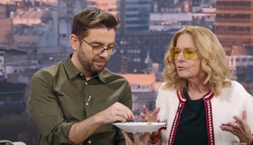 Danilo Mašojević jede crve u Jutarnjem programu