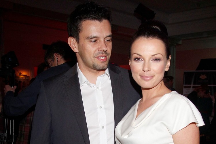 Trzeba przyznać, że mąż gwiazdy jest niezwykle przystojny i z powodzeniem mógłby zabłysnąć w show-biznesie!