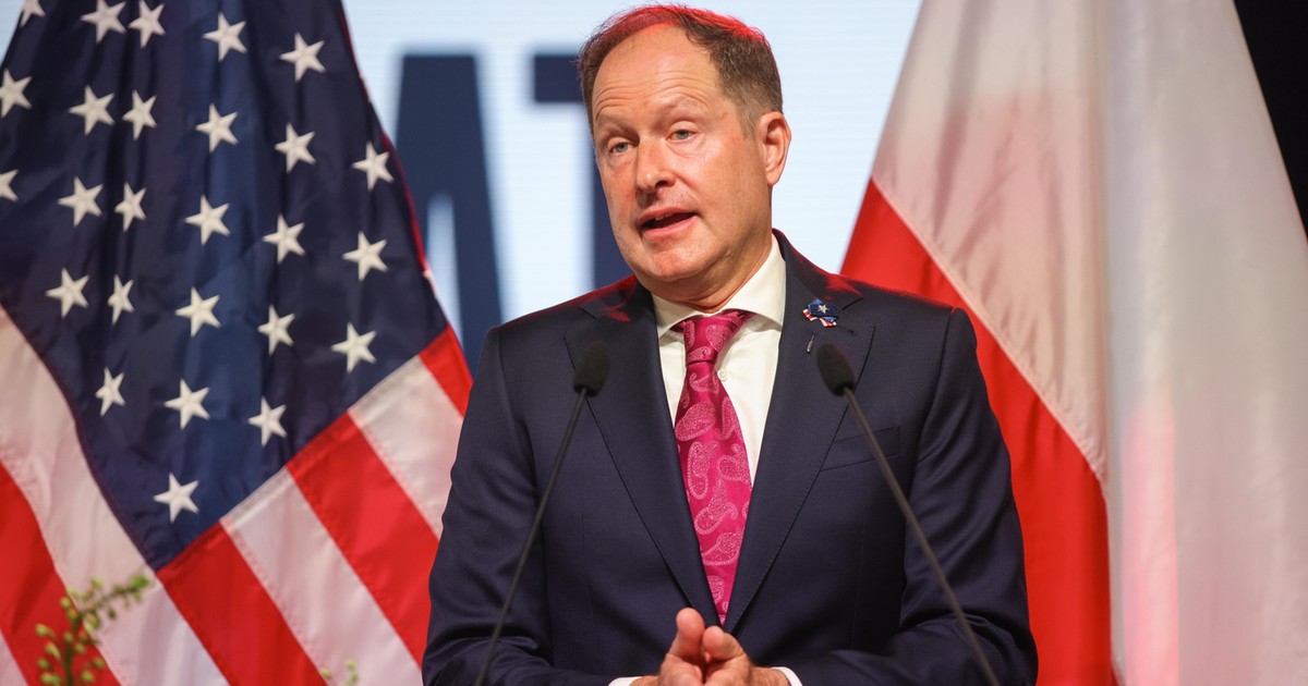 Były ambasador USA: Donald Trump pomógł wygrać prezydenturę Karolowi Nawrockiemu