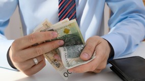 Tyle naprawdę zarabiają Polacy. GUS podał najnowsze dane