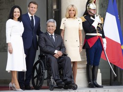 Brigitte Macron nie dała rady wyglądać lepiej od swojej równolatki. Zachwycający look prezydentowej Ekwadoru! FOTO