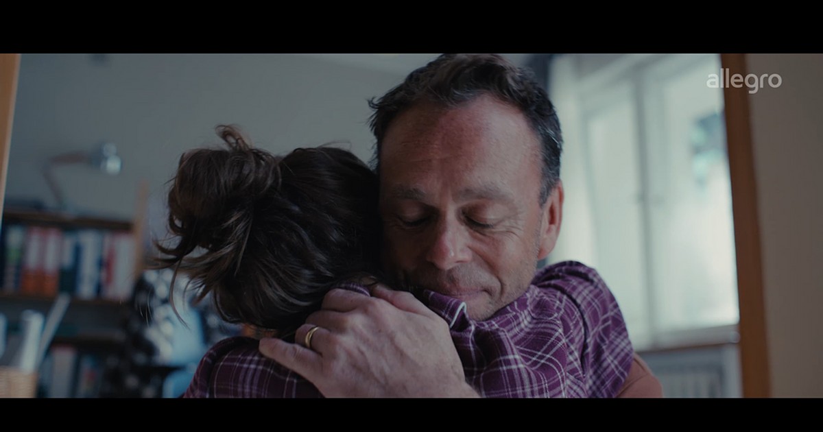 Nowa reklama Allegro wyciska łzy. "Dziękuję za przypomnienie, że tatusiowie też są ważni"