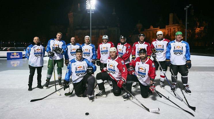 A  Városligeti Műjégpályán mérte össze tudását 16 amatőr jégkorongcsapat a Red Bull Open Ice versenyén / Fotó: Red Bull